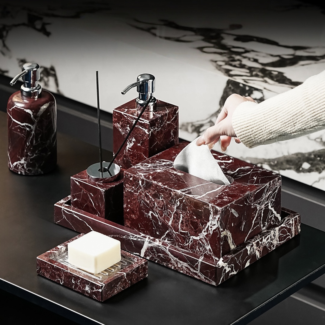 Quiet Luxury Lifestyle - Accessori da bagno di lusso in