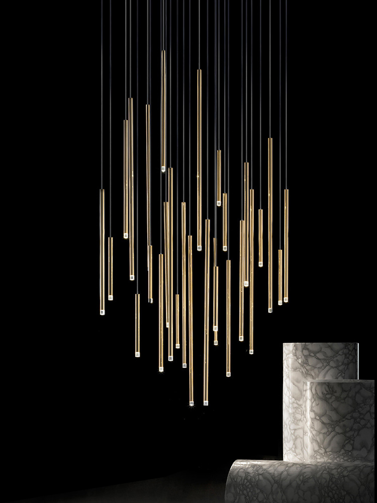 Lampadari a LED per scale del  - Quiet Luxury Lifestyle recensione e prezzo